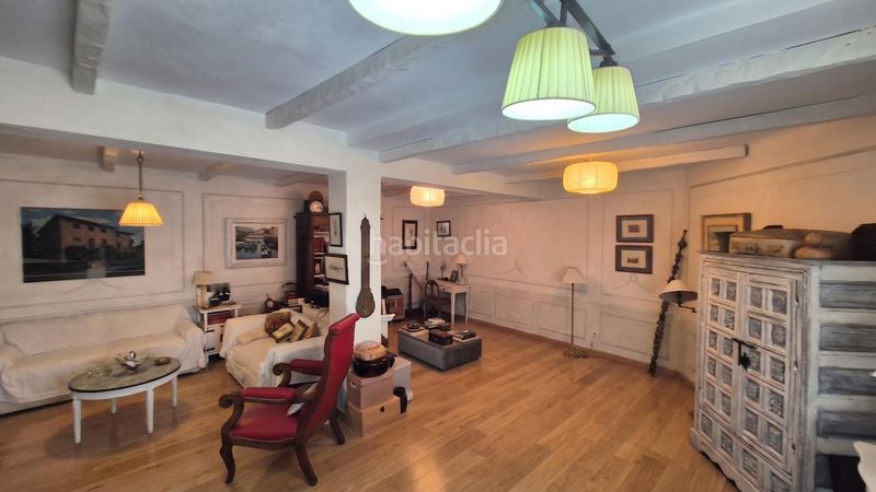 Foto eb696d5a-dc5e-40f2-8e3d-cd137d1b7af5. Casa amb aparcament a La Quinta Benahavís