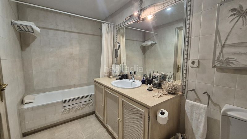Foto eee11e9e-3293-41bd-9874-9b3d26902fc5. Casa amb aparcament a La Quinta Benahavís