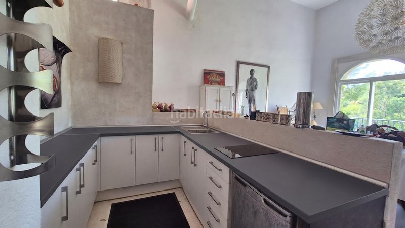Foto f9a67117-6d70-4b06-9875-2a525cdcd9c5. Casa amb aparcament a La Quinta Benahavís