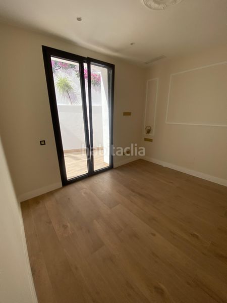 Foto 16fa2886-f89b-4366-b248-b8cb476fe5ef. Edificio in Centro Estepona
