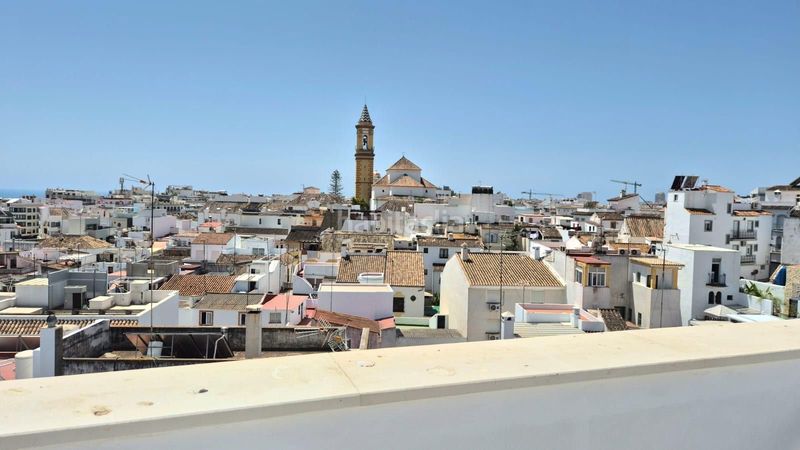 Foto 6b9dc466-653b-4727-babd-955218309004. Edificio in Centro Estepona