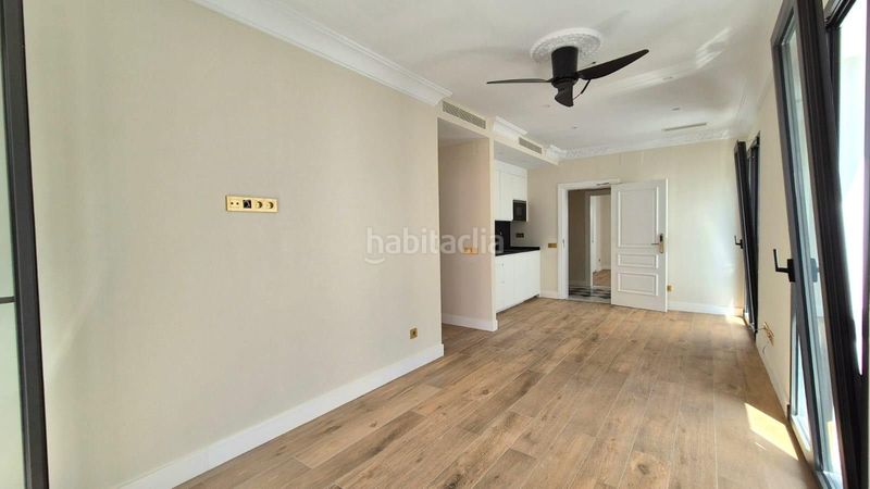 Foto a373ce3f-201d-48d5-be07-d1534f65393e. Edificio in Centro Estepona