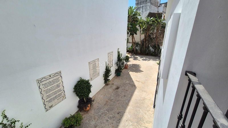 Foto affea2c4-ee79-41fb-b944-103045467b0a. Edificio in Centro Estepona