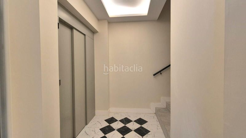 Foto cadb05ef-0d90-4ab4-a3eb-2f9fdf3667d7. Edificio in Centro Estepona