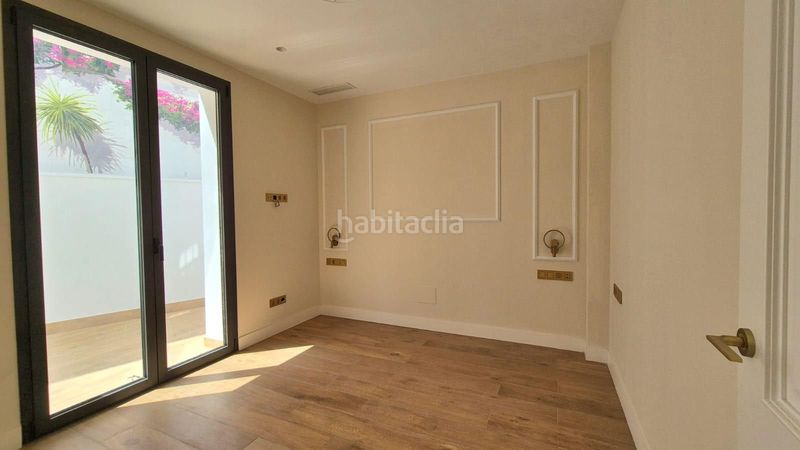 Foto e90987f4-0dfb-472d-b4ed-e94fbfba8490. Edificio in Centro Estepona