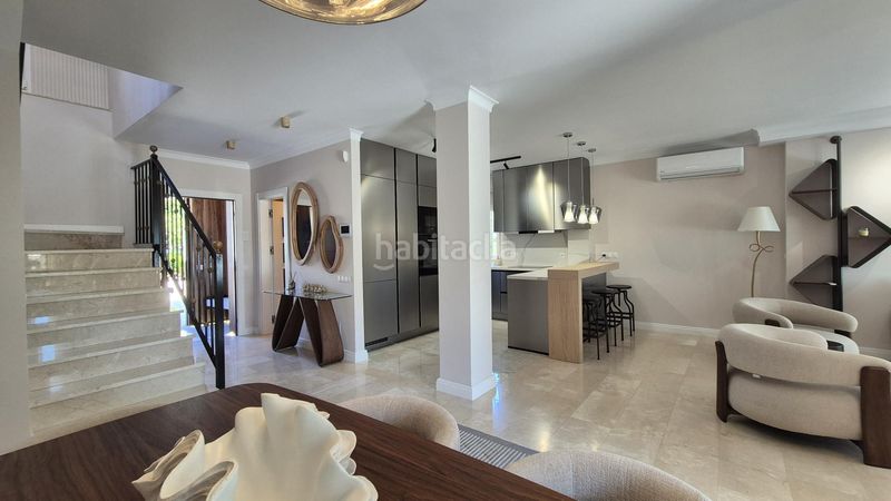 Foto 540bc9c8-e13d-4727-b3be-8840ec719430. Casa amb aparcament piscina a Riviera del Sol Mijas