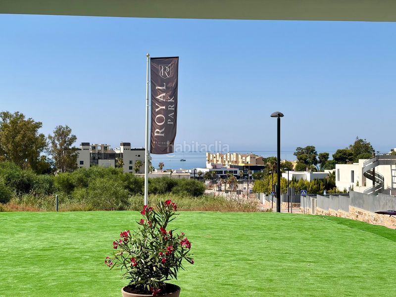 Foto f13aa56a-8aa8-47f1-8f7e-896a357f9e9a. Planta baixa amb aparcament piscina a Centro Estepona