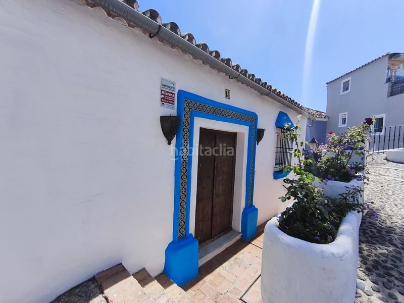 Foto dd3a6ef4-7c42-41a4-b8f9-f18c75372530. Casa amb calefacció aparcament piscina a El Madroñal Benahavís