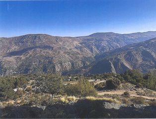 Terreny residencial  Calle carretera. Activo turístico en sierra nevada  3,1 ha con licencia de obra c
