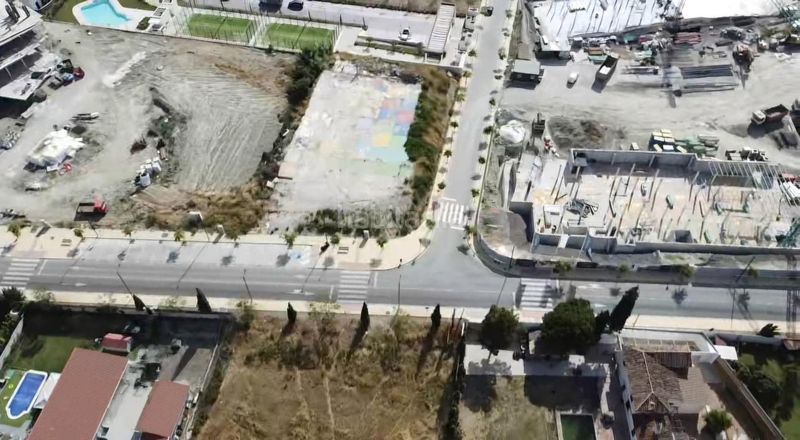 Foto 8e7f4fe7-2cb8-40a3-85e7-18ba5ef3a713. Terreny residencial a Centro Estepona