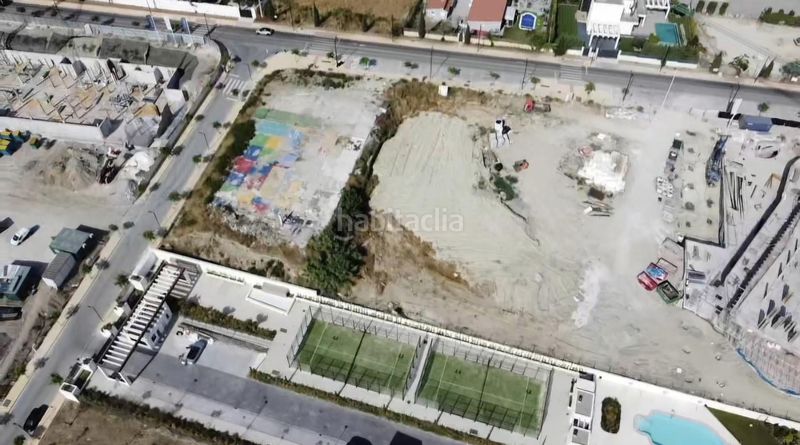 Foto df26b91c-5ccc-48dd-a8f3-48c4f4ae4987. Terreny residencial a Centro Estepona