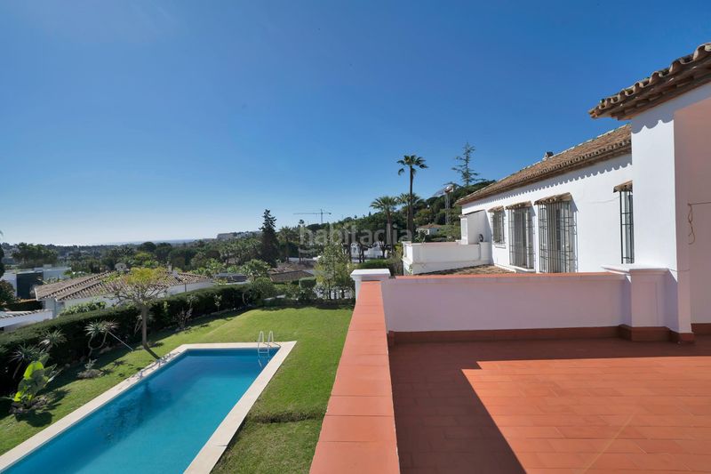 Foto 65d501ac-f5f5-4b30-ad14-6c72ea91679d. Xalet amb aparcament piscina a Las Brisas Marbella