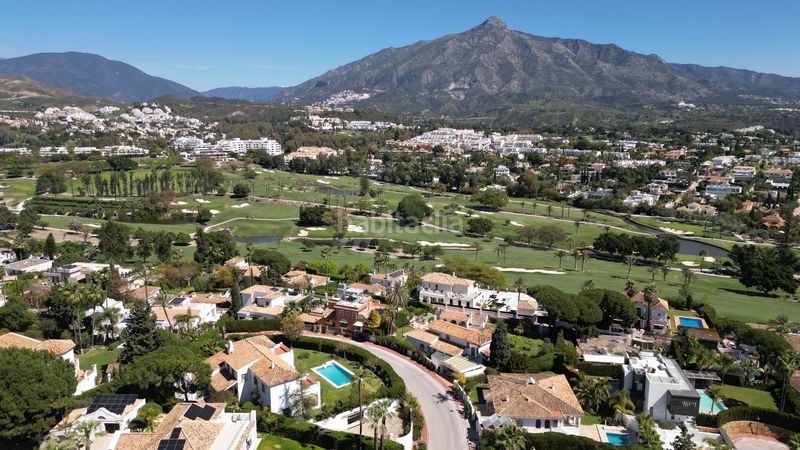 Foto 91a6fb63-632f-43b1-b1c3-60665a4da41f. Xalet amb aparcament piscina a Las Brisas Marbella
