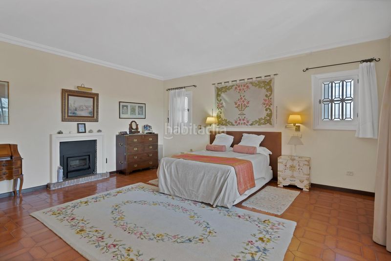 Foto c32bb2a6-24a5-49df-82c4-16dff1f2f2d8. Xalet amb aparcament piscina a Las Brisas Marbella