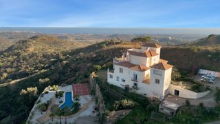 Chalet  Avenida españa. Espectacular villa en gran parcela con vistas panorámicas al mar