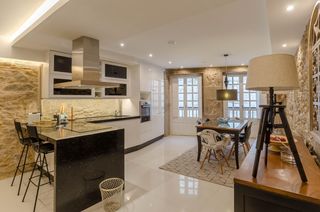 Haus en Ciudad Vieja. Una casa �nica en la ciudad vieja