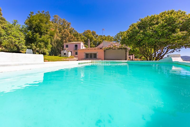 Foto acefa762-f5d6-42e3-b704-247f369526fc. Masia amb calefacció piscina a Tarifa ciudad Tarifa