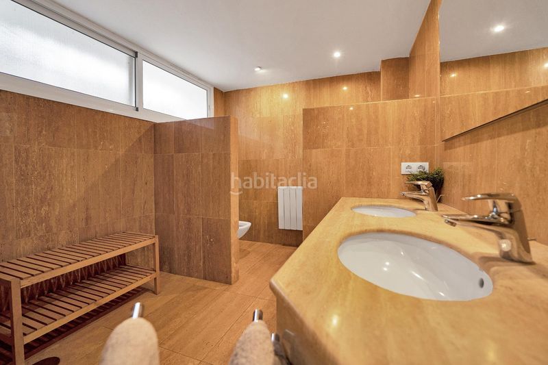 Foto bf6f5857-87b9-4f49-a267-2a2a55cbb4a1. Xalet amb piscina a Elviria Marbella