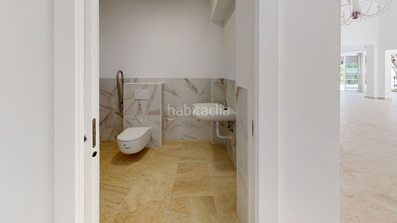 Foto f15c4709-c346-40a6-ba29-fcfb41fcec5d. Local comercial a Paraiso - Barronal Estepona