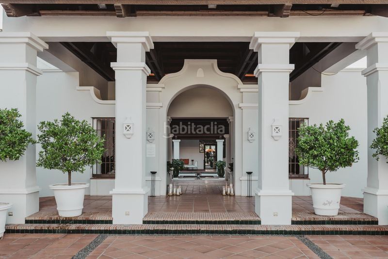 Foto 6f0960c6-14ca-4d7c-9203-68642e902820. Apartament amb calefacció aparcament piscina a Sotogrande alto Sotogrande