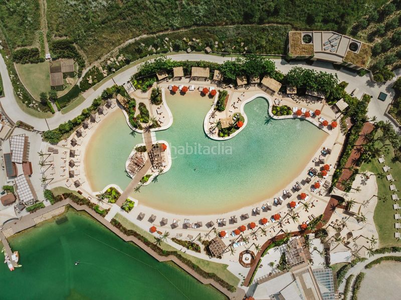 Foto c7cd460c-e177-46a5-8c76-6c48918bf6f2. Apartament amb calefacció aparcament piscina a Sotogrande alto Sotogrande