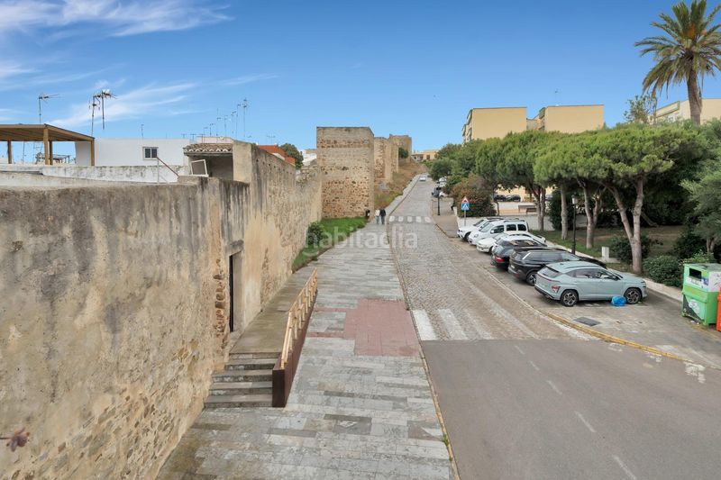 Foto ac829571-4793-4be8-a86d-5b2b8c0cd0b6. Casa amb aparcament a Tarifa ciudad Tarifa