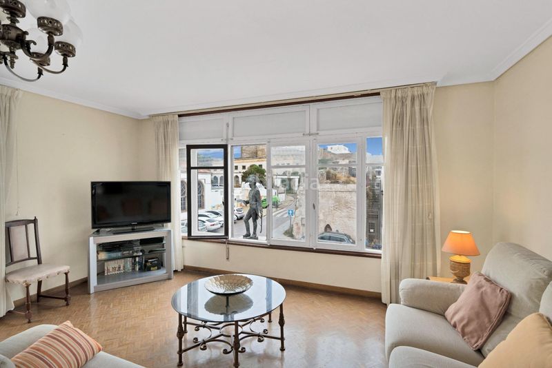 Foto fdbdc8a2-521a-4190-adae-5d4910691246. Casa amb aparcament a Tarifa ciudad Tarifa