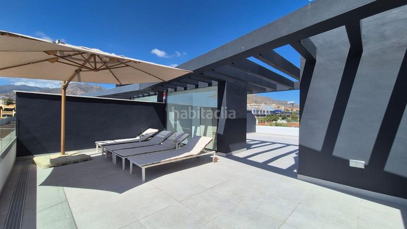 Foto 3ac45c05-976f-46ed-8bbd-0907c8e0052b. Apartamento ático de diseño con gran solárium y vistas al mar en Montemar, en Torremolinos