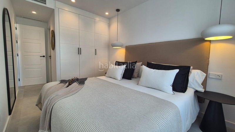 Foto 5a359559-39e1-4497-a632-f1bdddb056c5. Apartamento ático de diseño con gran solárium y vistas al mar en Montemar, en Torremolinos