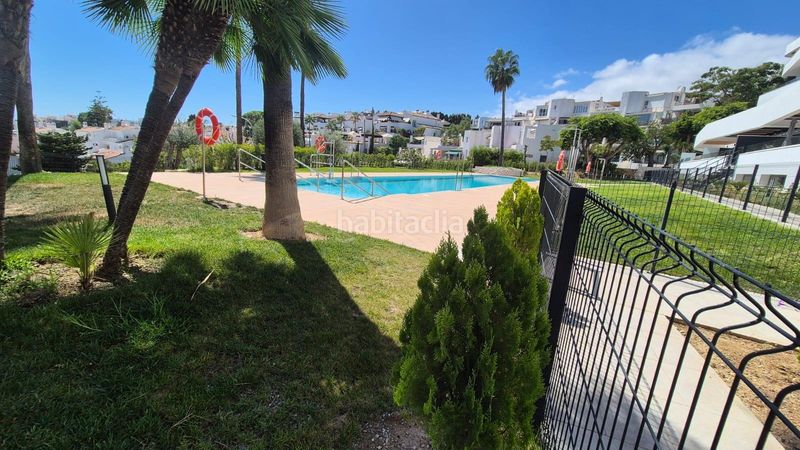 Foto 5d232a67-e602-43d2-9a2f-db54efa9caff. Apartamento ático de diseño con gran solárium y vistas al mar en Montemar, en Torremolinos