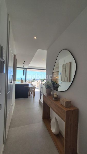 Foto 80827dde-f46f-44d3-84bf-0a4f15817ab4. Apartamento ático de diseño con gran solárium y vistas al mar en Montemar, en Torremolinos