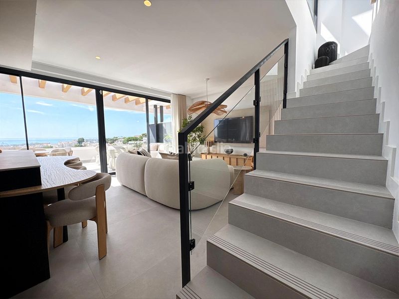 Foto 87ab0570-b260-46cf-b079-abe359af9eae. Apartamento ático de diseño con gran solárium y vistas al mar en Montemar, en Torremolinos