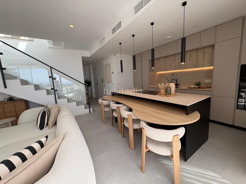 Foto 8b6ccb7a-a0f3-4cfa-bd4f-147246b937a6. Apartamento ático de diseño con gran solárium y vistas al mar en Montemar, en Torremolinos