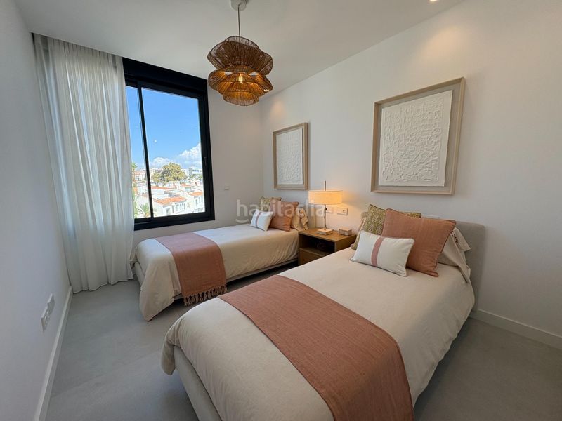 Foto 9beb880a-d18b-408a-8b9d-285bc3825ee1. Apartamento ático de diseño con gran solárium y vistas al mar en Montemar, en Torremolinos