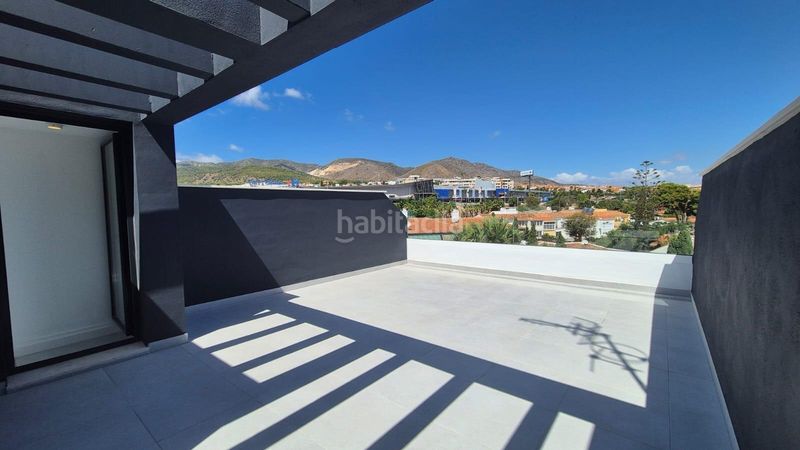 Foto c0f2fd58-c1fb-49f0-b55c-5cf01f7e7aac. Apartamento ático de diseño con gran solárium y vistas al mar en Montemar, en Torremolinos