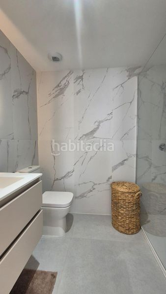 Foto faafa011-6300-4af1-8a54-e820f593c829. Apartamento ático de diseño con gran solárium y vistas al mar en Montemar, en Torremolinos