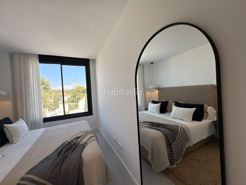 Foto ffc80ea1-c02f-4aab-8501-0e5affb9f1e9. Apartamento ático de diseño con gran solárium y vistas al mar en Montemar, en Torremolinos
