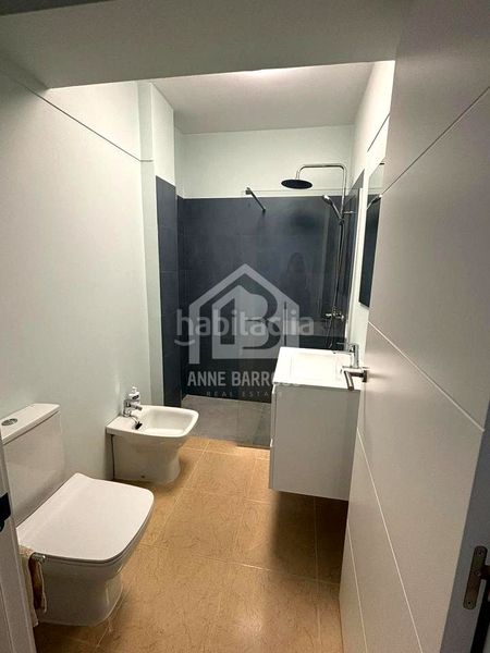 Foto b40ba4ce-f0e8-4546-83ec-e93d48ef13df. Pis a Alcalá Guía de Isora