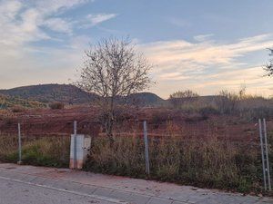 Terreno residenziale in Avinguda del jo 5. Terreno privilegiado con todos los servicios