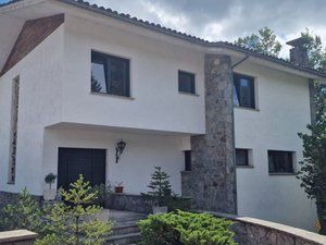 Chalet in Carrer del vallespir 12. Gran casa con vistas al pirineo