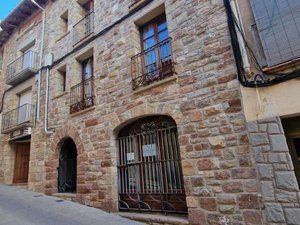 Business premise  Carrer de les joies 12. Local con alta  rentabilidad