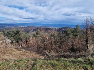 Terreno residenziale in Carrer de collsuspina 466. Terreno privilegiado con todos los servicios
