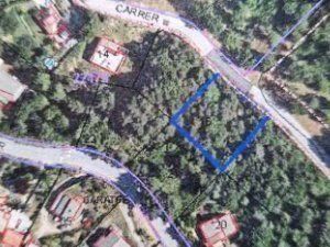 Terreny residencial a Carrer fontanelles 374. Terreno privilegiado con todos los servicios