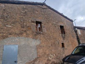 Casa a Carrer del padró 11. Casa de pueblo para rehabilitar