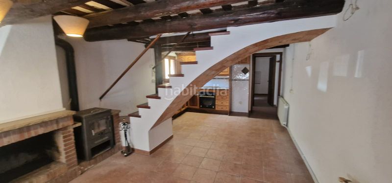 Foto 3bdfd369-b163-4c54-ad75-4bab6aa1f29e. Casa adossada amb xemeneia calefacció a Moià