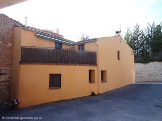 Reihenhaus  Carrer de richard wagner. Casa de pueblo en el centro de moia
