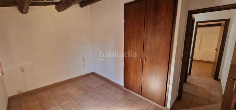 Foto bd1ec2f0-78e4-43f3-bed3-f8d6cf610ffb. Casa adossada amb xemeneia calefacció a Moià