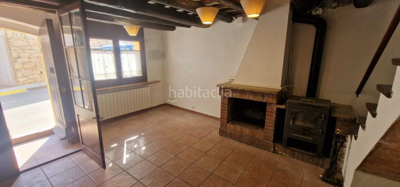 Foto fb1cb1b9-ed86-4f97-8332-ad11352124f9. Casa adossada amb xemeneia calefacció a Moià