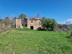 Bauernhof in Carretera santa maria olo 10. Finca rustica con masias