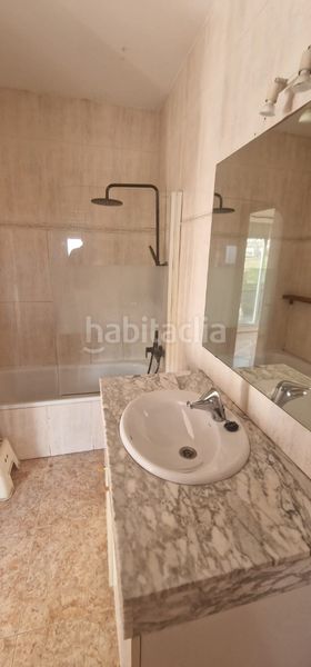 Foto bed54c43-3ed3-4839-ba63-b75736a5d064. Casa adossada amb calefacció aparcament a Moià
